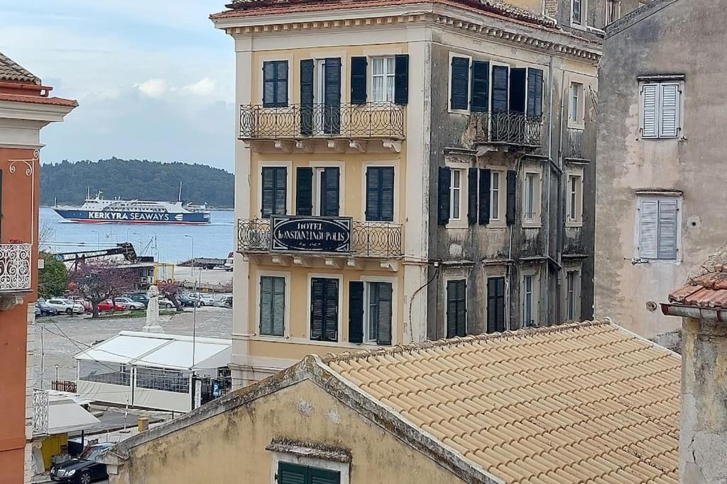 Old Port View Apartment, Διαμέρισμα Στο Κέντρο 2 Υπνοδωματίων Corfu  Eksteriør billede