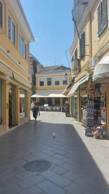 Old Port View Apartment, Διαμέρισμα Στο Κέντρο 2 Υπνοδωματίων Corfu  Eksteriør billede