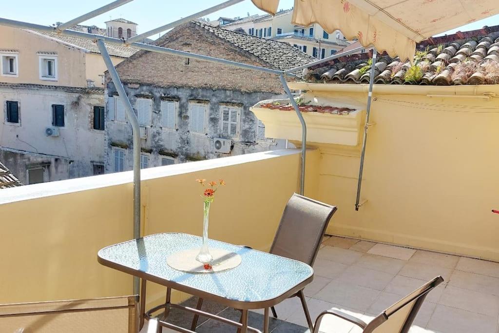 Old Port View Apartment, Διαμέρισμα Στο Κέντρο 2 Υπνοδωματίων Corfu  Eksteriør billede